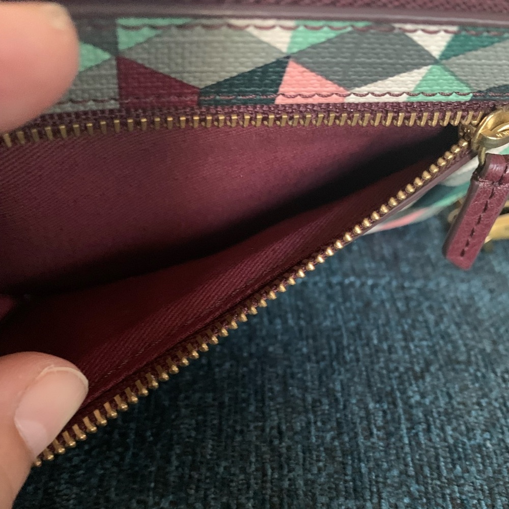 Fossil Wallet, Multi Colored, Fair Pre Owned Cond… - image 5